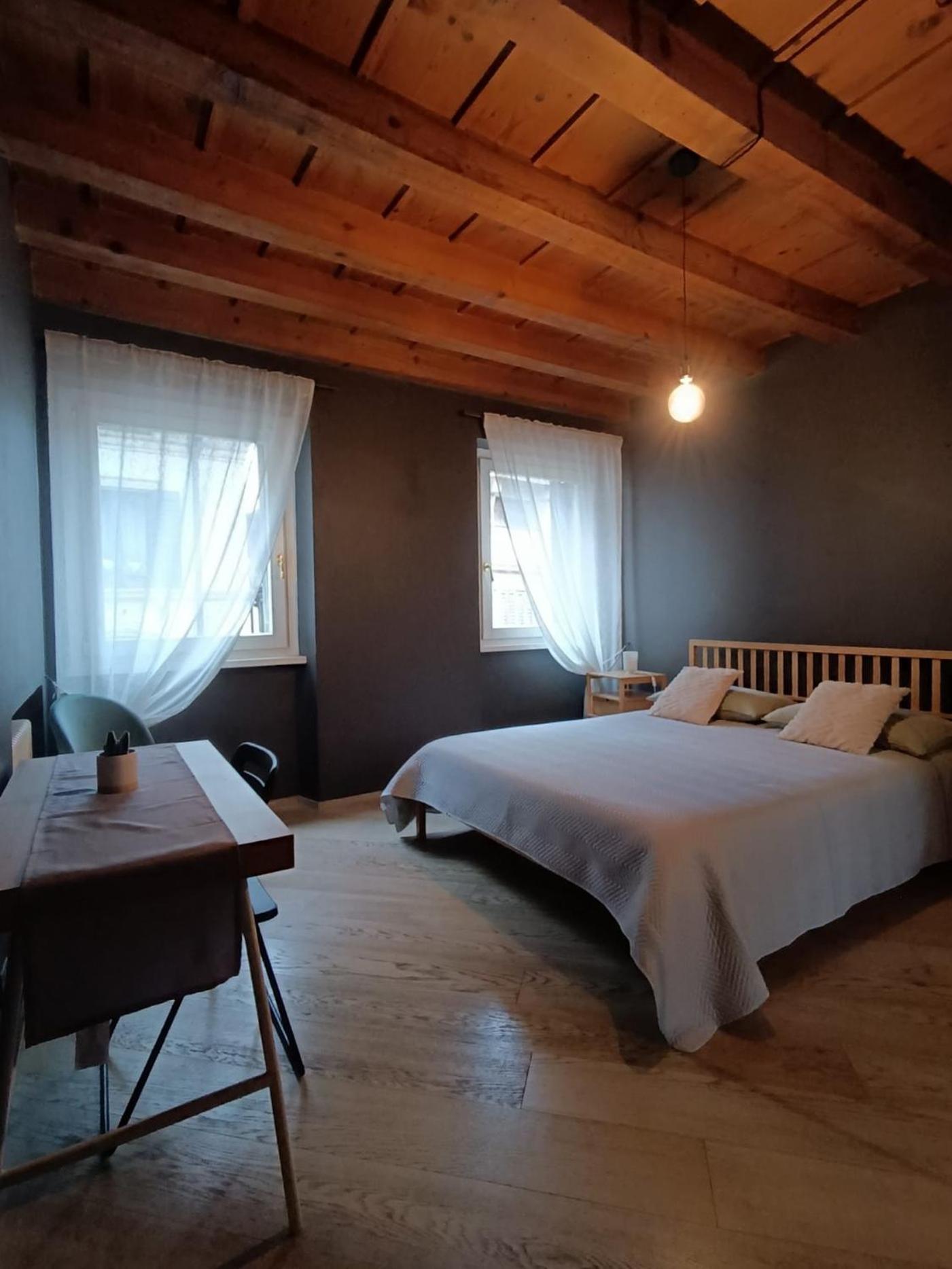 Casa Sgarzarie Exclusive Apartment เวโรนา ภายนอก รูปภาพ